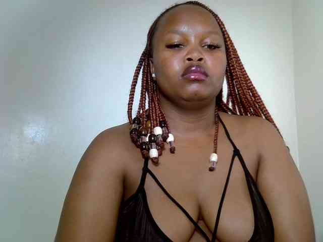 SweeetAmara webcam