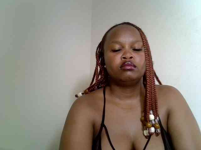 SweeetAmara webcam