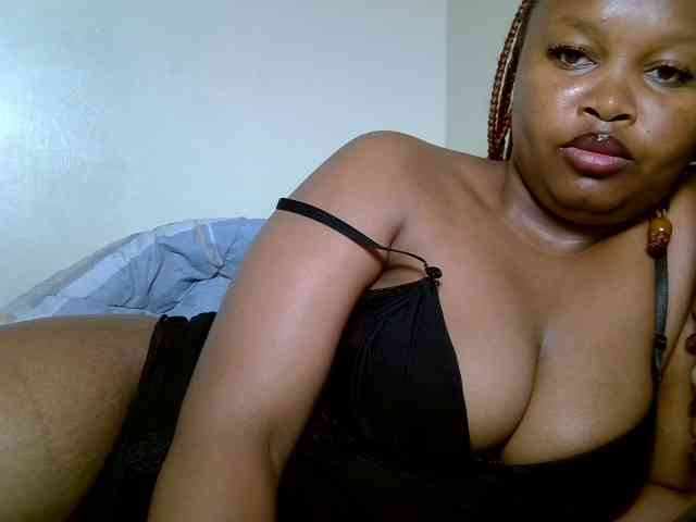 SweeetAmara webcam