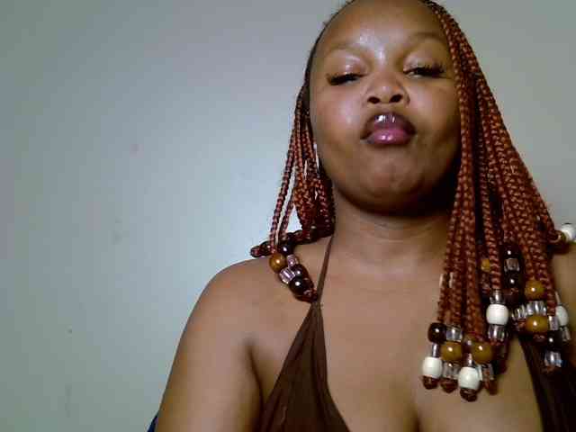 SweeetAmara webcam