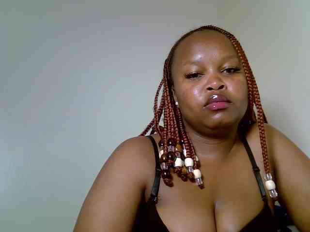 SweeetAmara webcam