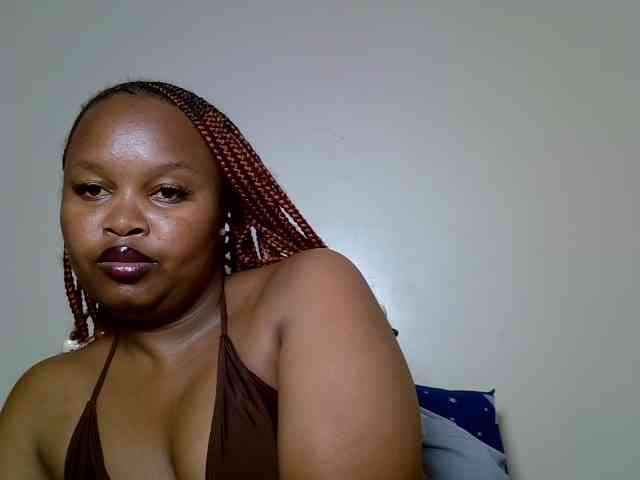 SweeetAmara webcam