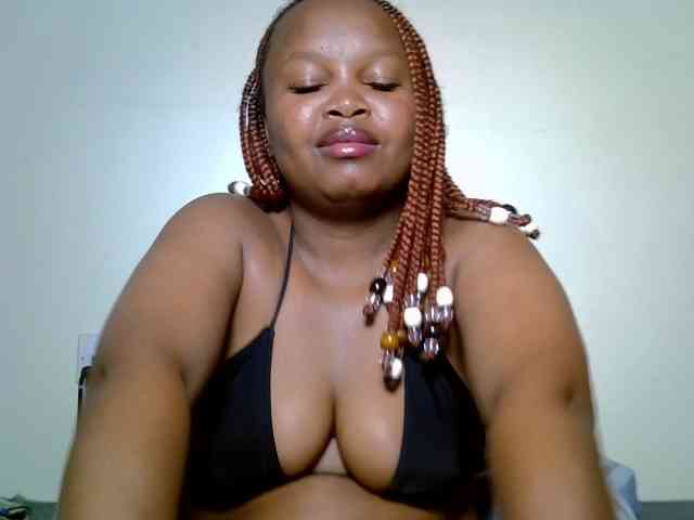 SweeetAmara webcam