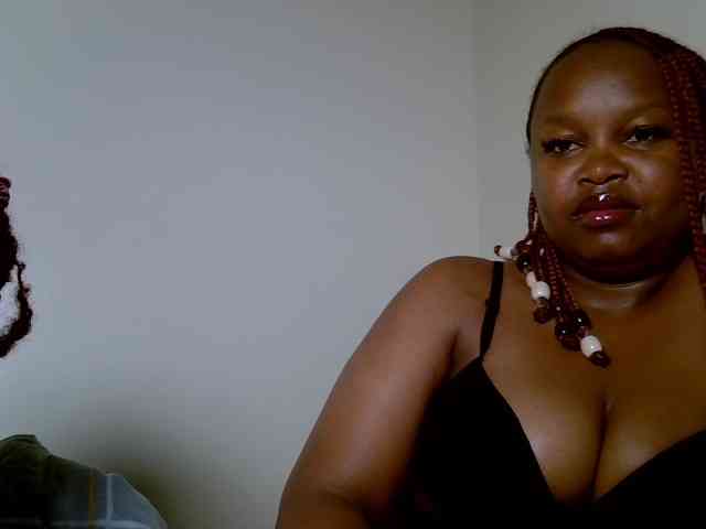 SweeetAmara webcam