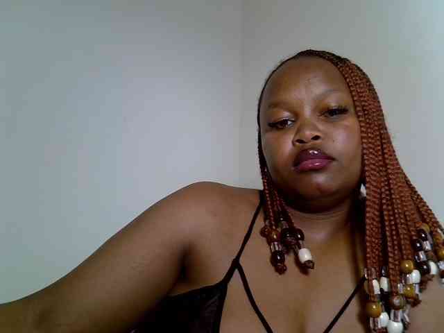 SweeetAmara webcam