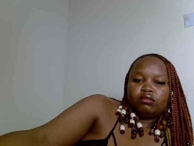 SweeetAmara webcam