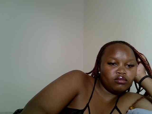 SweeetAmara webcam
