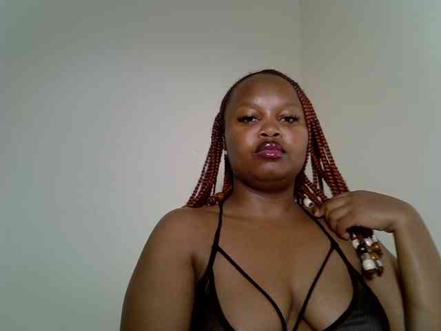 SweeetAmara webcam