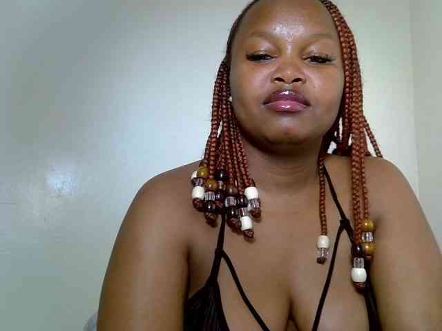 SweeetAmara webcam