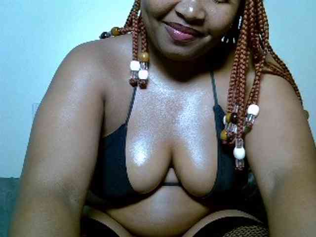 Model: SweeetAmara