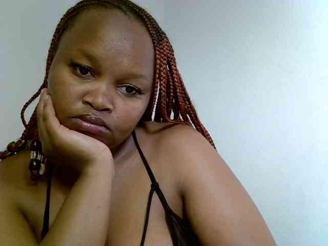 SweeetAmara webcam