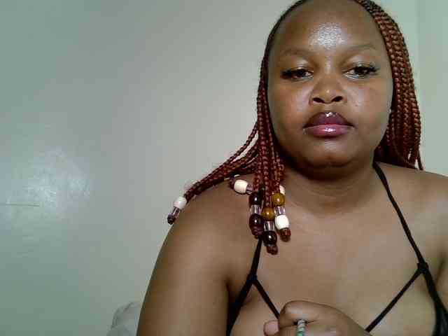 SweeetAmara webcam