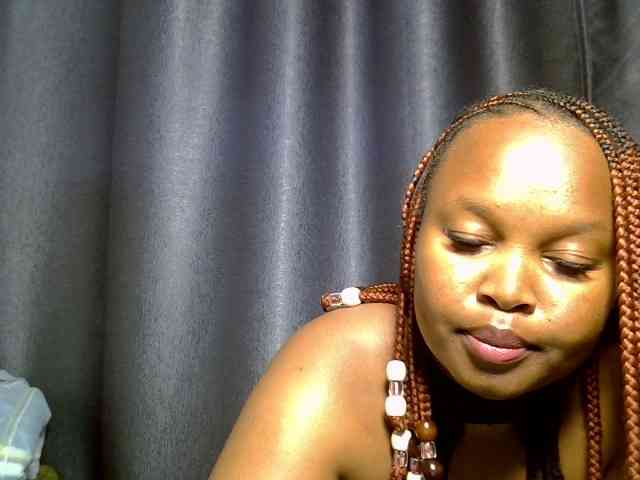 SweeetAmara webcam