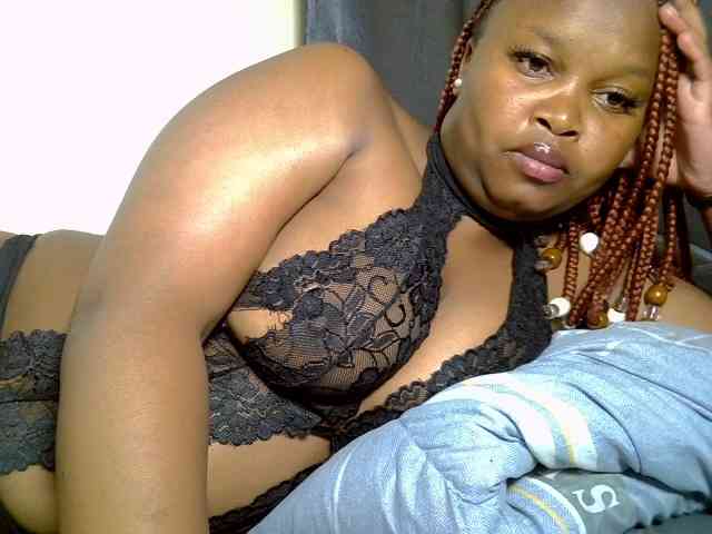 SweeetAmara webcam