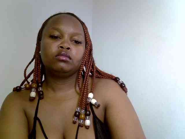 SweeetAmara webcam
