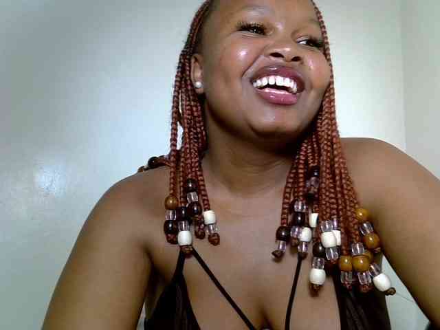 SweeetAmara webcam