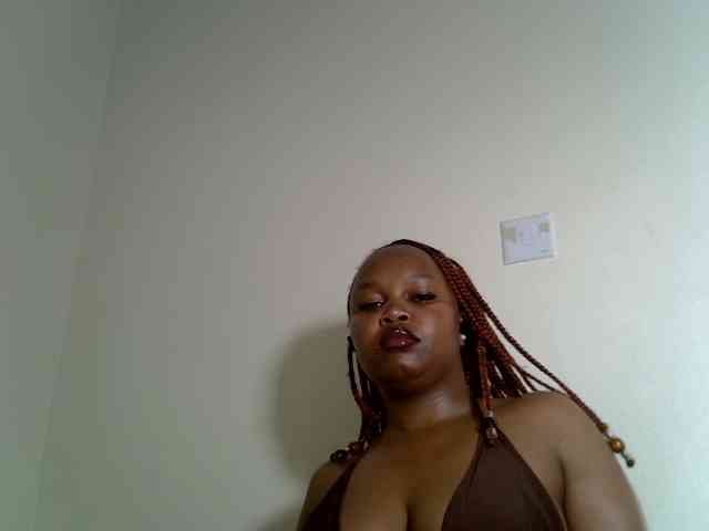 SweeetAmara webcam