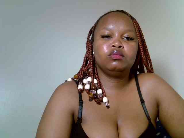 SweeetAmara webcam