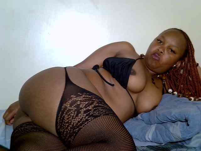 SweeetAmara webcam