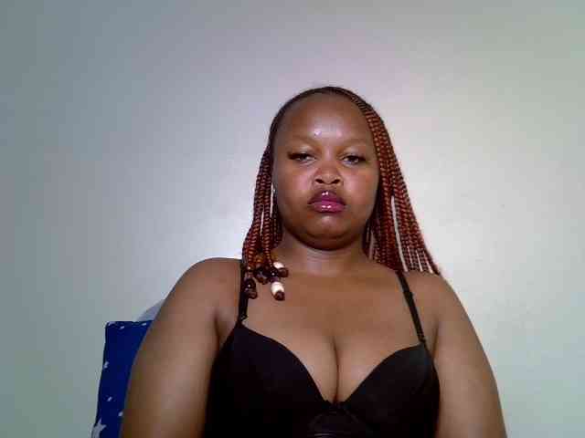SweeetAmara webcam