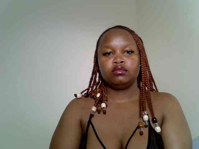 SweeetAmara webcam