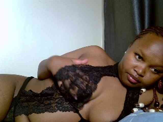 SweeetAmara webcam