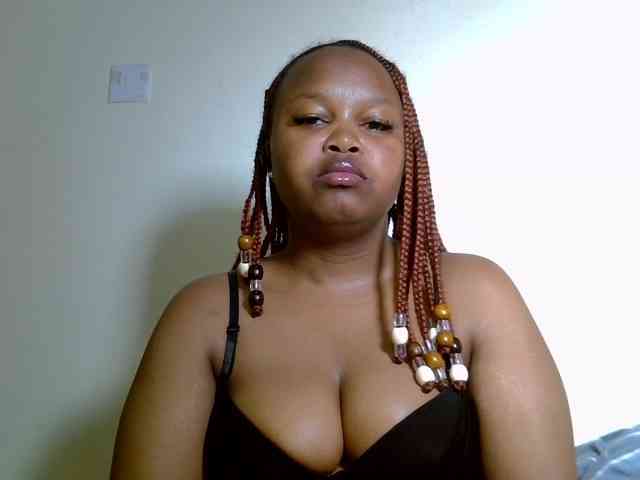 SweeetAmara webcam