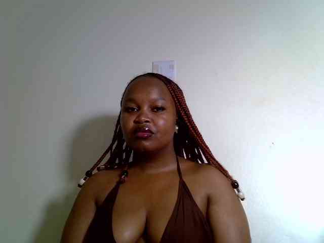 SweeetAmara webcam
