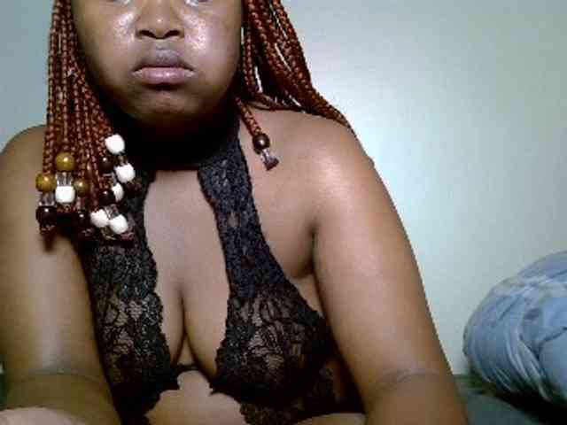 SweeetAmara webcam