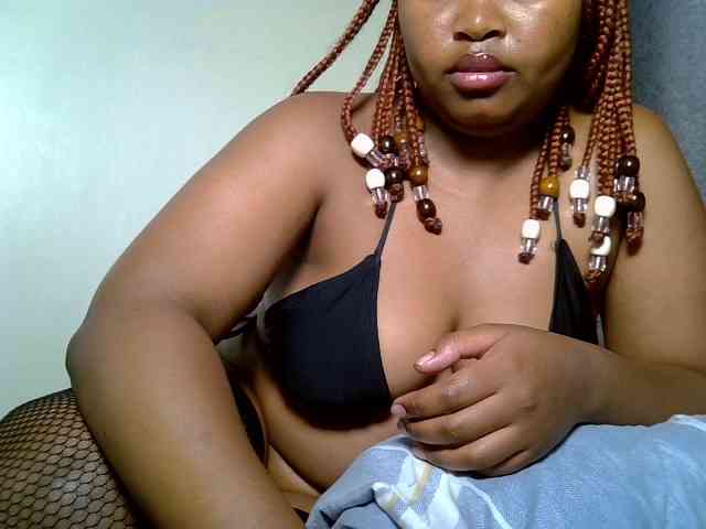 SweeetAmara webcam