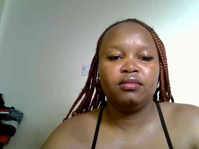 SweeetAmara webcam
