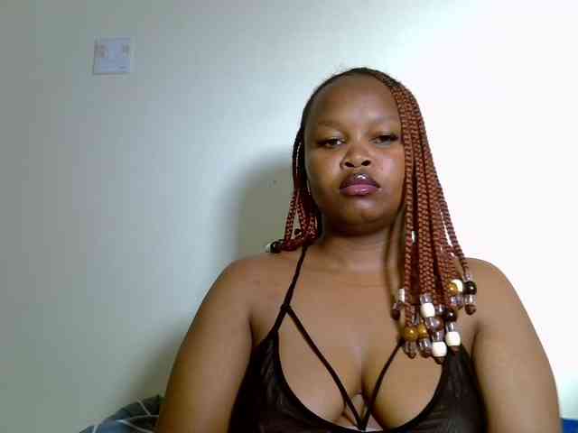 SweeetAmara webcam