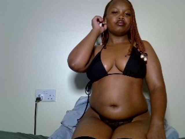 SweeetAmara webcam