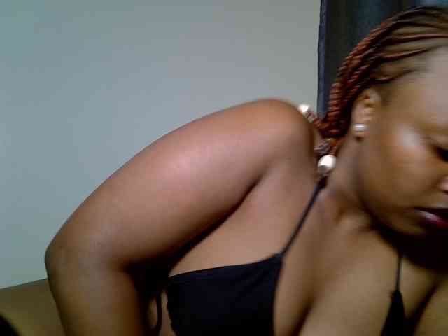 SweeetAmara webcam