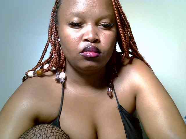 SweeetAmara webcam