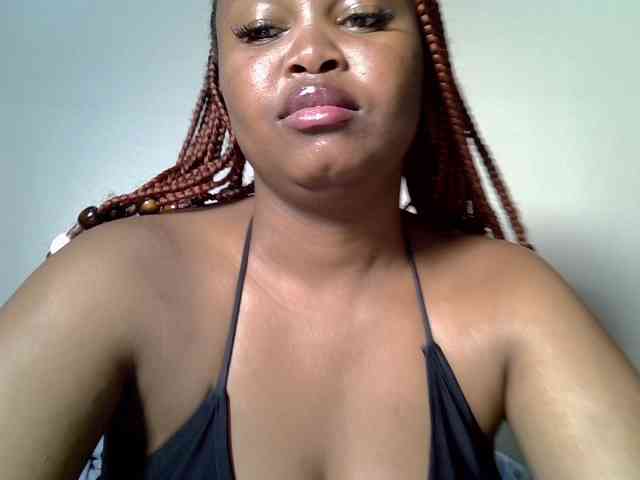 SweeetAmara webcam
