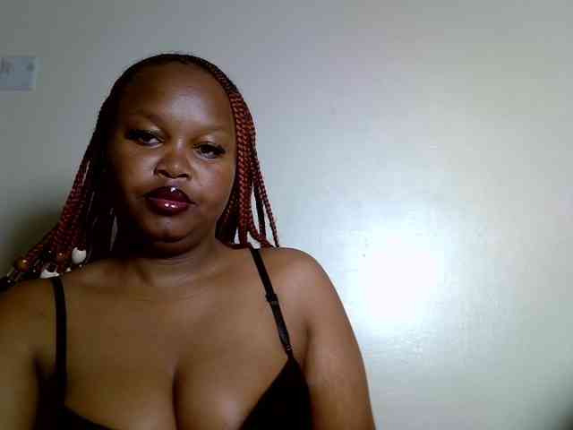 SweeetAmara webcam