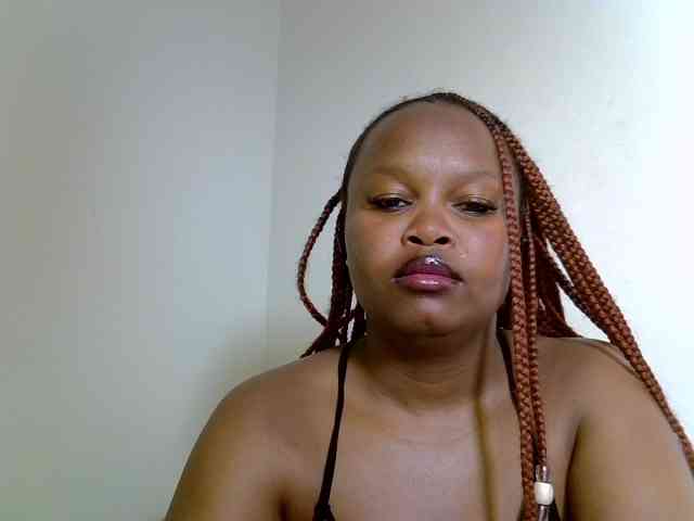 SweeetAmara webcam