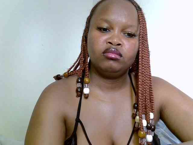SweeetAmara webcam