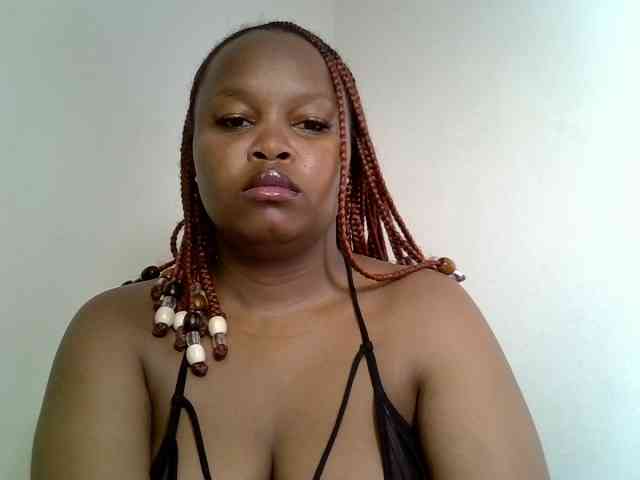SweeetAmara webcam