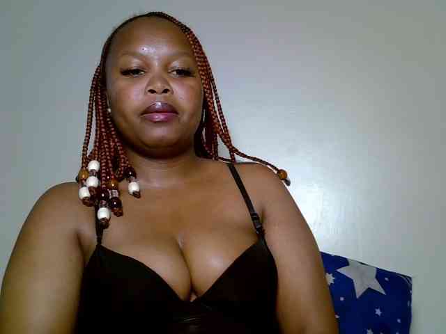 SweeetAmara webcam