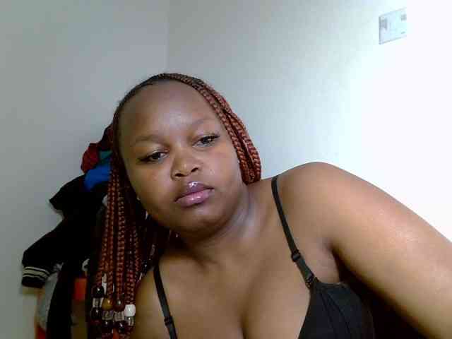 SweeetAmara webcam