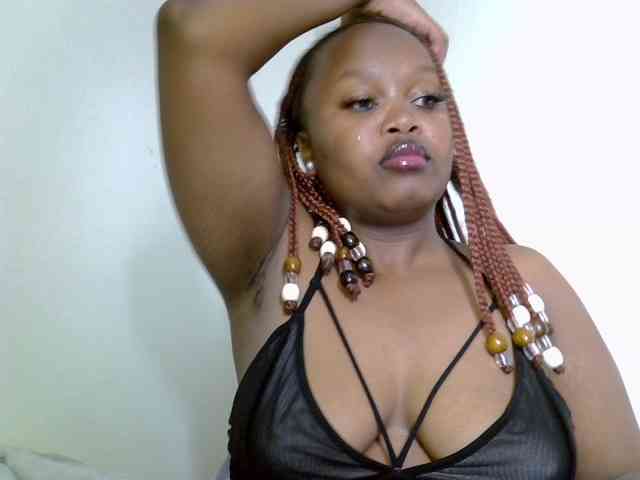 SweeetAmara webcam