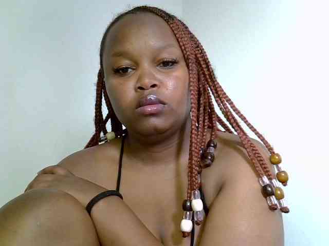 SweeetAmara webcam