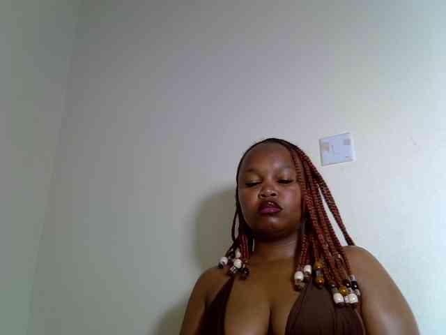 SweeetAmara webcam