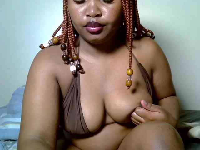 SweeetAmara webcam