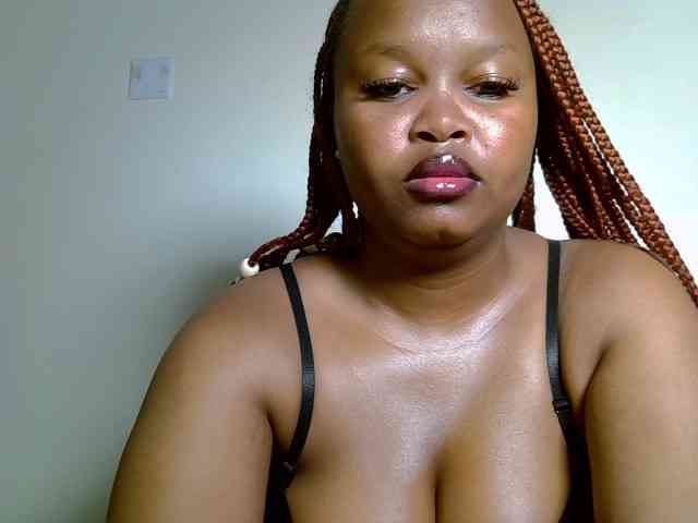 SweeetAmara webcam