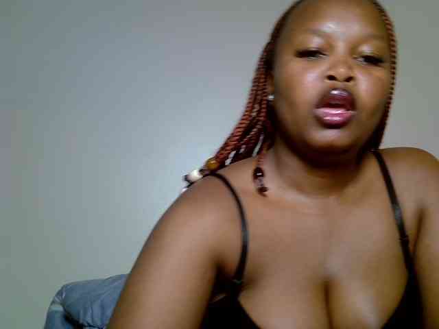 SweeetAmara webcam