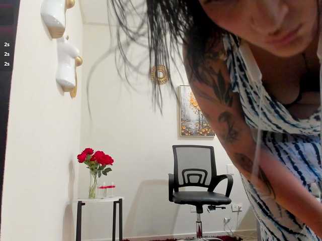 Naiely-Naides live cam preview
