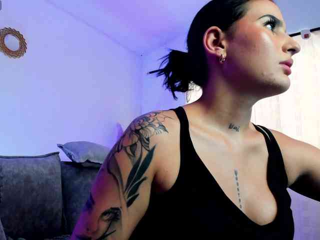 Naiely-Naides webcam